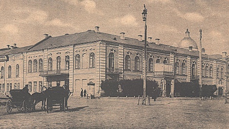 Сердцу милый городок. Троицкая гостиница