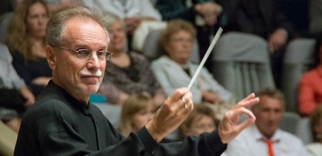 Коллектив Ленинского мемориала и Ульяновской филармонии поздравляют с Днем рождения Олега Зверева!