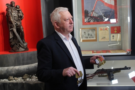 Почтовый конверт памяти героя