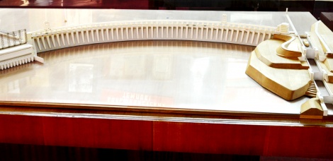 "ГАЛЕРЕЯ СОВЕТСКОГО МИРА. ДнепроГЭС"