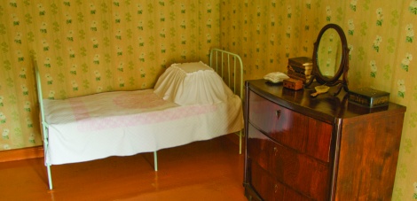 Этот дом с мезонином. Комната Анны Ильиничны