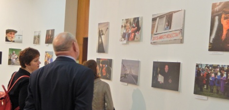 Фотовыставка «100 фотографий века» открылась в Ленинском мемориале