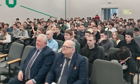 К 50-летию Ульяновского авиакомплекса: диалог поколений 