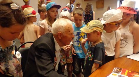 Прикрывая Родину собою…в сорок первом…летом