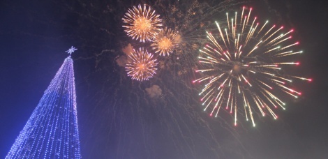 Фейерверк из 75 залпов и концерт с участием топового DJ RIGA завершили праздничную программу 75-го Дня Ульяновской области