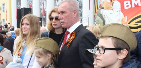 Губернатор Сергей Морозов: «День Победы – праздник, который никогда не утратит своего огромного значения для нашей страны. Он в сердце каждого из нас, а значит в памяти народа!»