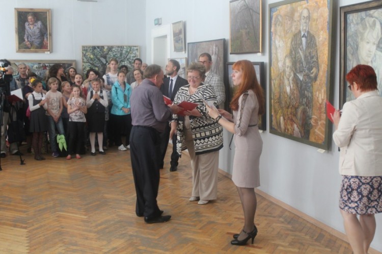 exhibitions-plastov.JPG