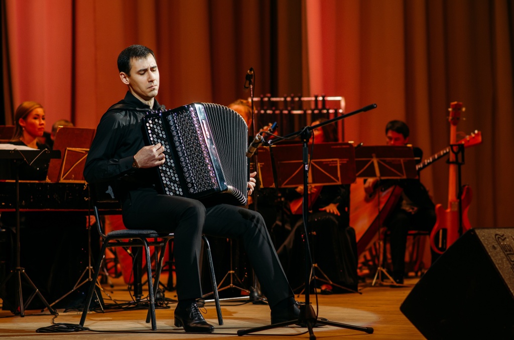 А.Валиев.jpg А.Валиев.jpg